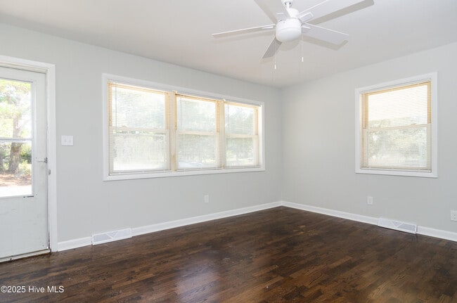 Photo - 548 Antietam Dr