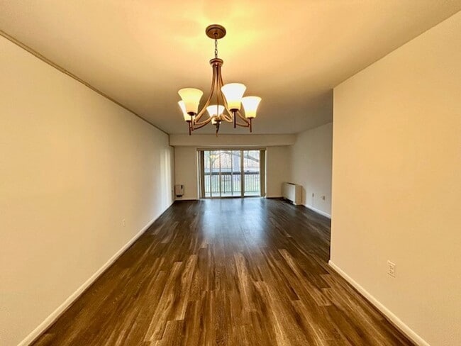 Photo - 10300 Westlake Dr