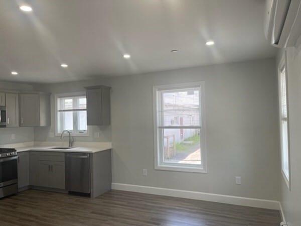 Photo - 129 Pleasant St Unit 2
