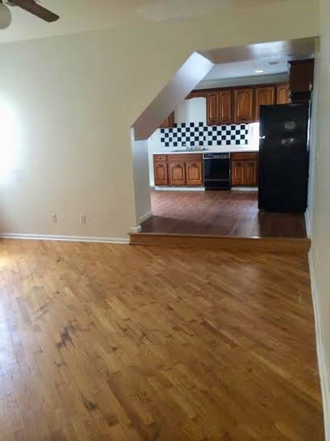 Photo - *** Southside Slopes Apartments * Pet Friendly * Walk to E. Carson St. * Available Now * Spacious... Unit 2