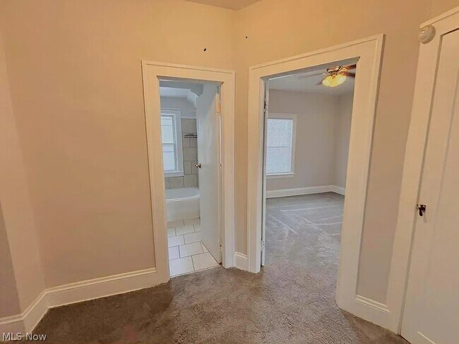 Photo - 3677 E 153rd St Unidad UP