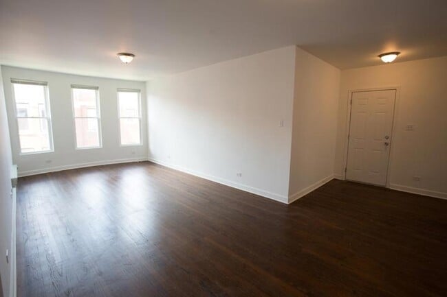 Photo - 5222-38 S. Drexel Avenue