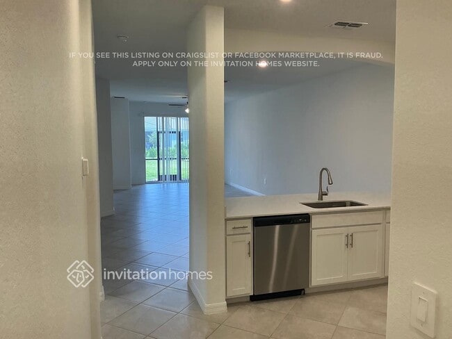 Photo - 2219 Dragonfruit Wy