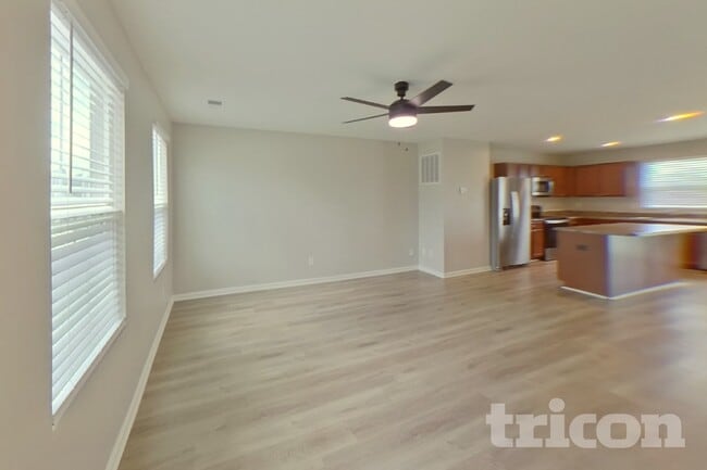 Photo - 656 McCormick Ln