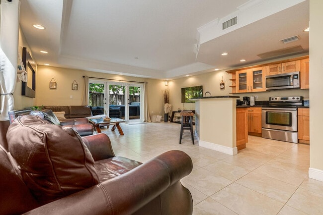 Photo - 1721 SW 23rd St Unidad SI FL3-ID1475645P