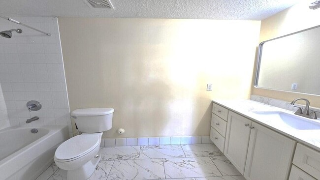 Photo - 1157 Golden Lakes Blvd Unit 611