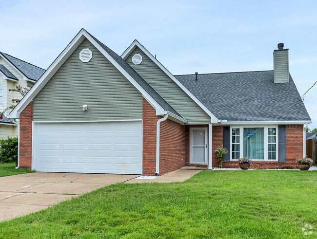 Building Photo - 467 Sandy Ridge Cir Rental