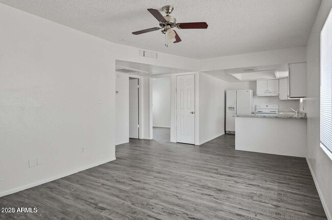 717 E Roeser Rd Unit 101