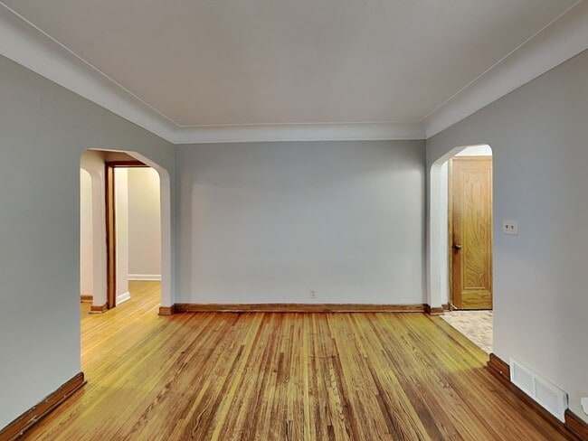 Photo - 3551 N Knox Ave