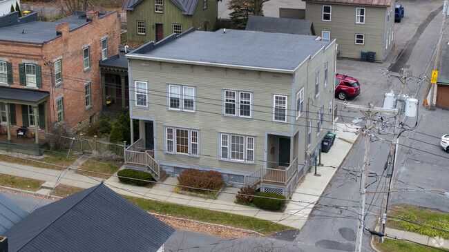 Building Photo - 39 Walton St Rental