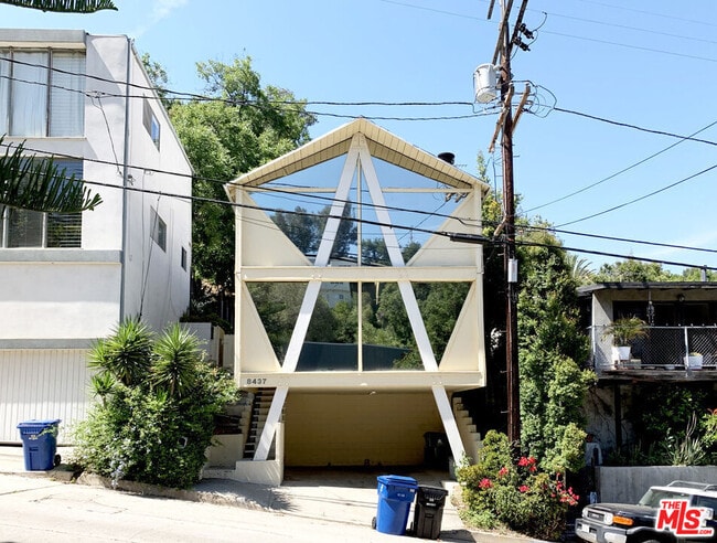 Photo - 8437 Ridpath Dr