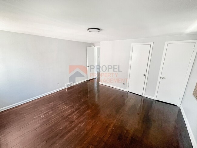 Photo - 19440 Hartwell St