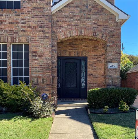 Photo - 207 Colonial Ln