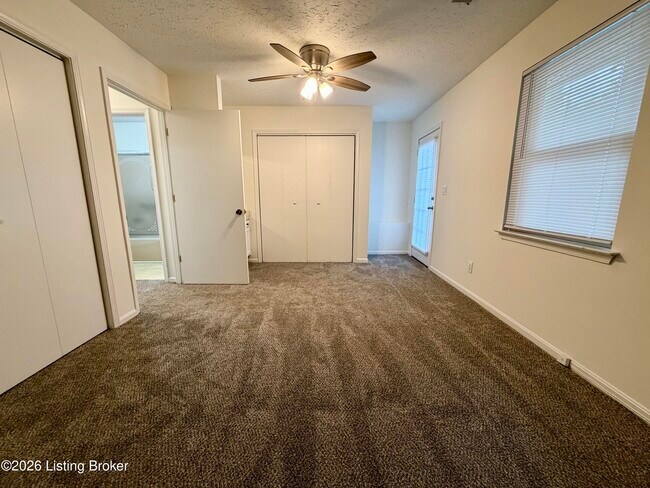 Photo - 710 Victoria Ct
