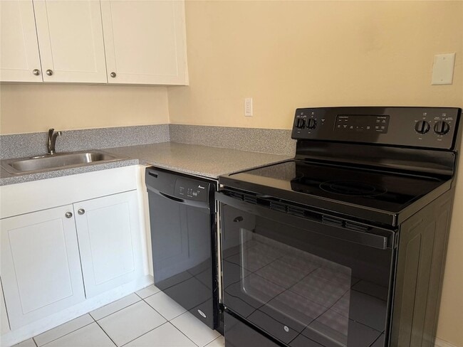 Photo - 1219 NE 14th Ave Unit 4