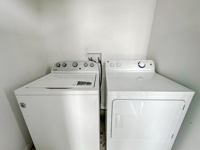 Photo - 1071 Clayton Ln Unit SI ID1256859P