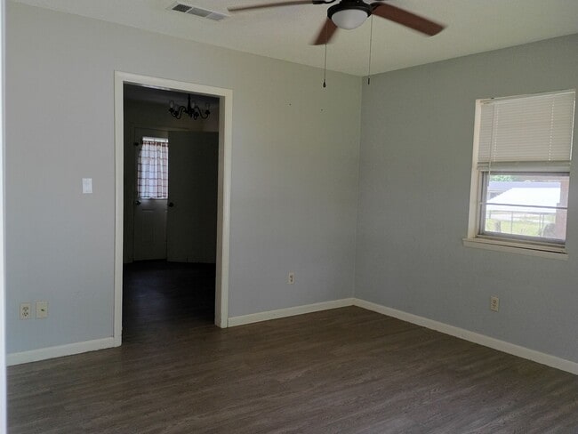 Photo - 205 Trailwood Dr