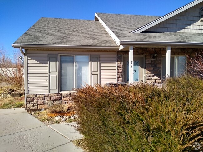 Building Photo - 77 N 4250 W Rental