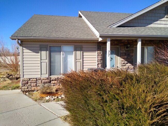 Photo - 77 N 4250 W House