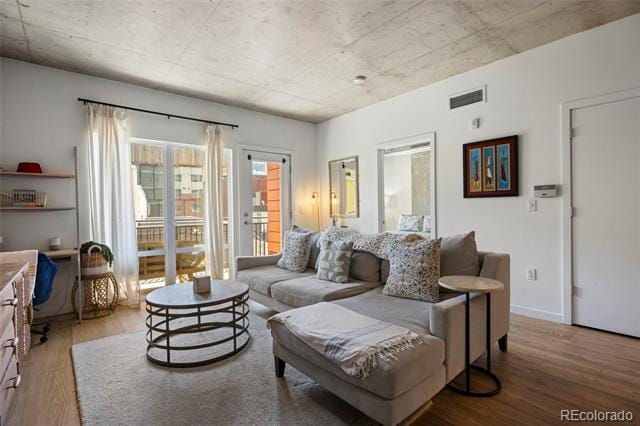 Building Photo - 1475 Delgany St Unit 307