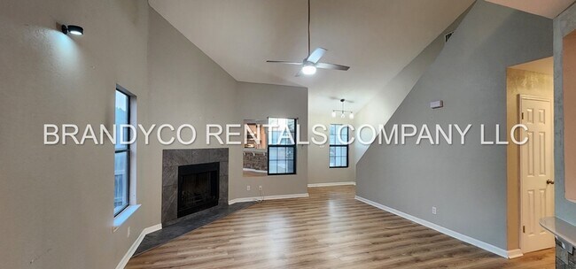 Photo - 3903 London Ln