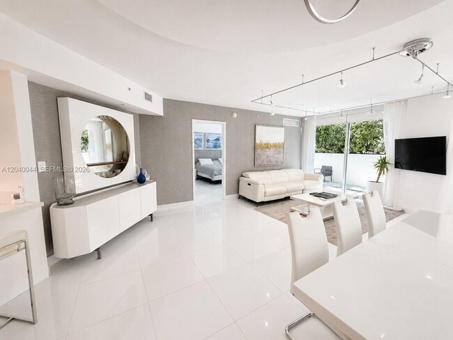 Building Photo - 200 Sunny Isles Blvd Unit 2-504â€“Lanai Residence