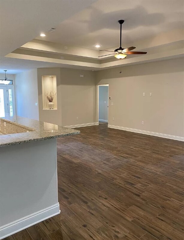 Photo - 9167 Tara Cir