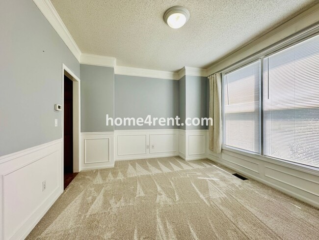 8102 W 144th Pl