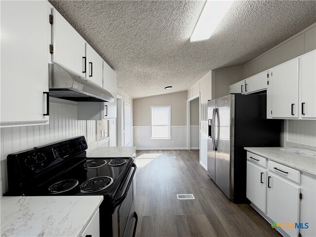 Photo - 1414 Mohican Trail