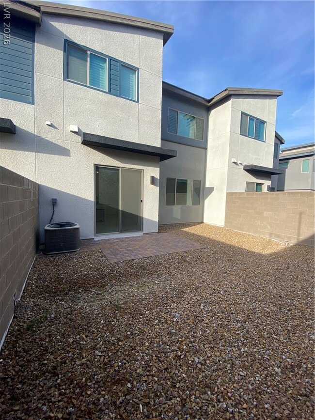 Building Photo - 3211 Centano Ave