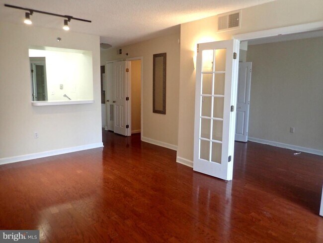 Photo - 601 Pennsylvania Ave NW Unit 609