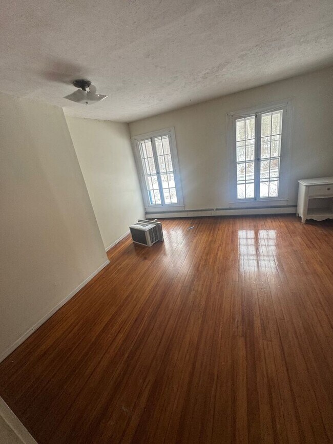 Photo - Millerton Unidad House