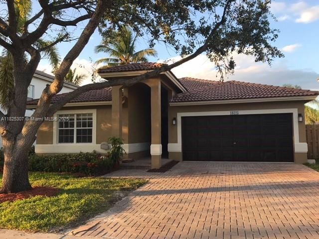 Photo - 16725 Sapphire Ct Casa