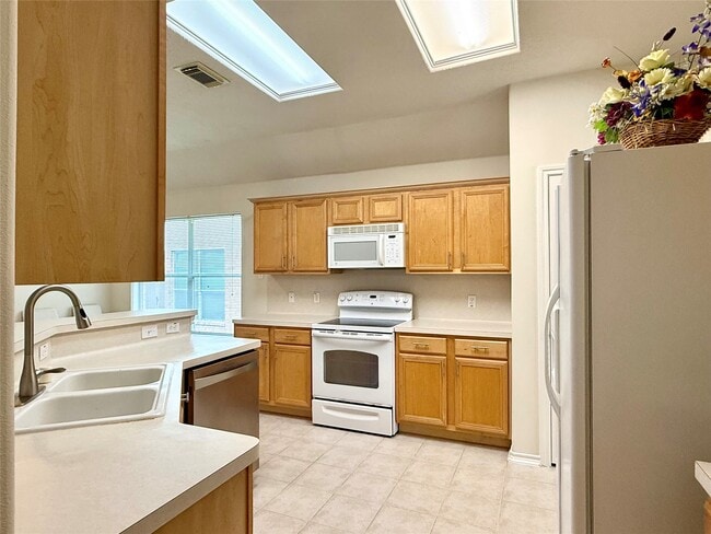 Building Photo - 5610 Gaffney Ln