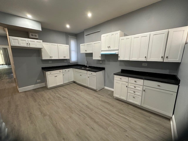 Building Photo - 1945 S Kedzie Ave