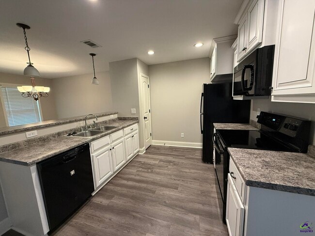 Photo - 317 Grayton Way