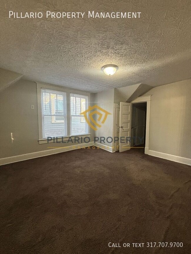 Photo - 1025 W 35th St