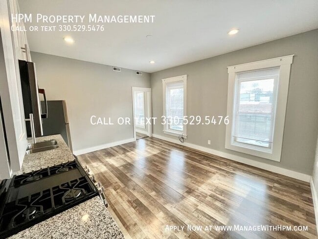 Photo - 2179 W 11th St Unit 1