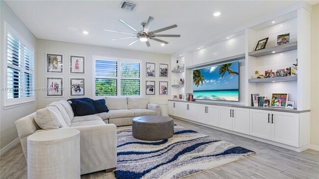 Building Photo - 8605 Patron Ln