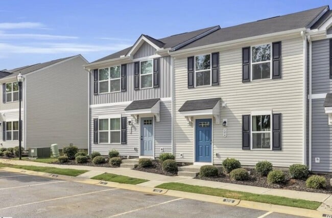 Photo - 106 E Frontage Rd
