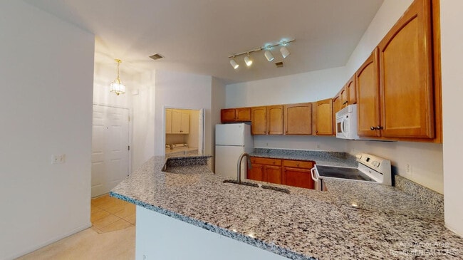 Photo - 2802 S Knightsbridge Cir