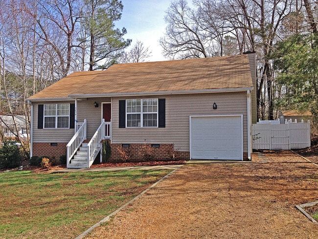 Building Photo - Charming Rancher in Fox Ridge Community Rental