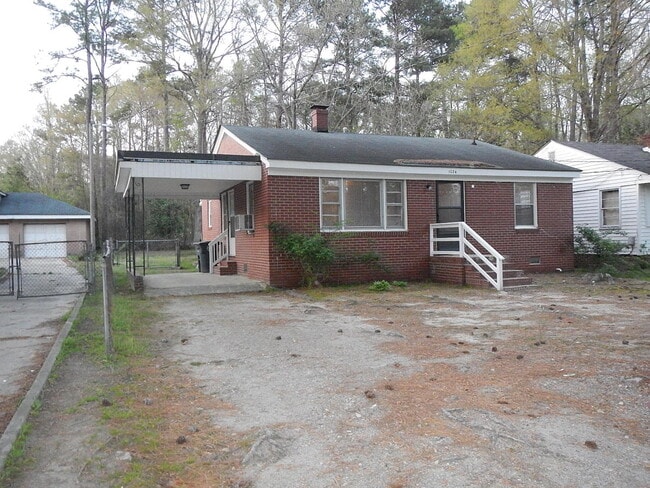 Building Photo - 1024 Proctor St Rental