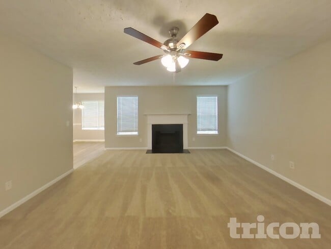 Photo - 4421 Gladewood Run