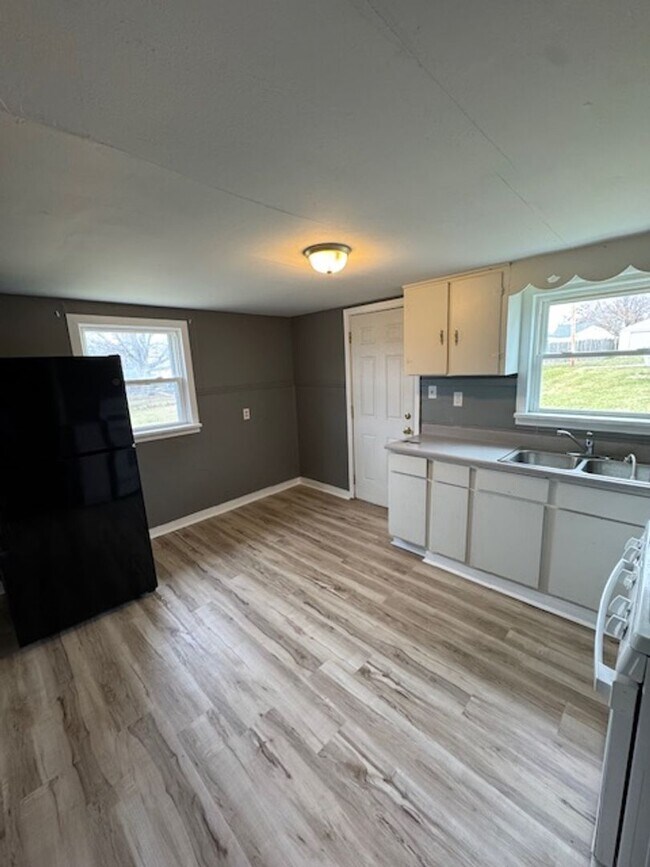 Photo - 2717 Clara Ave