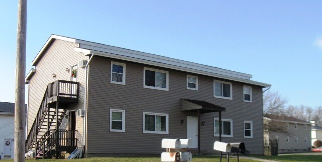 Photo - 1500 Ensign Dr Apartments Unit 2