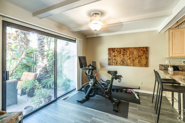 3BD, 3BA - 2,145SF - Dining Area - 1446 Quail View Cir