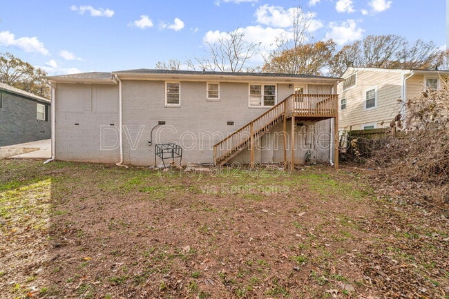 Photo - 927 Byron Dr SW