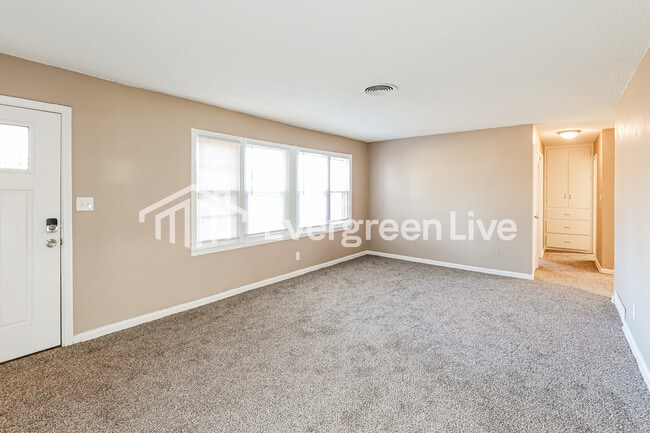 Photo - 6629 Parkview Ave