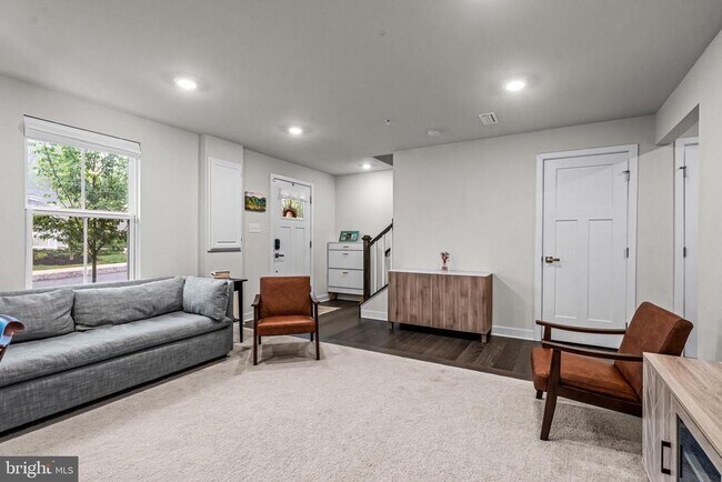 Photo - 117 Kenneth Ln